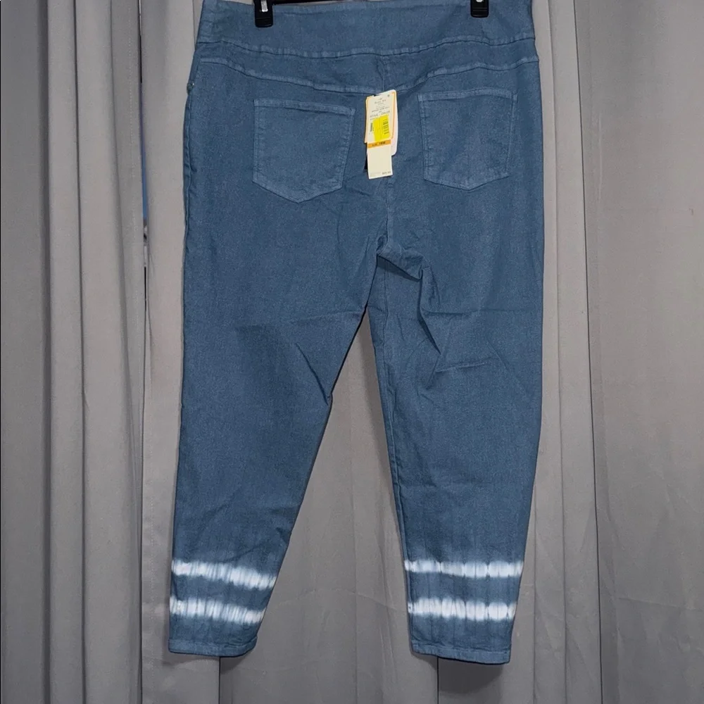 Ruby Rd Woman Light Wash Denim Capri Pants 16W Stretch Pull On Plus Size Casual - Picture 8 of 8